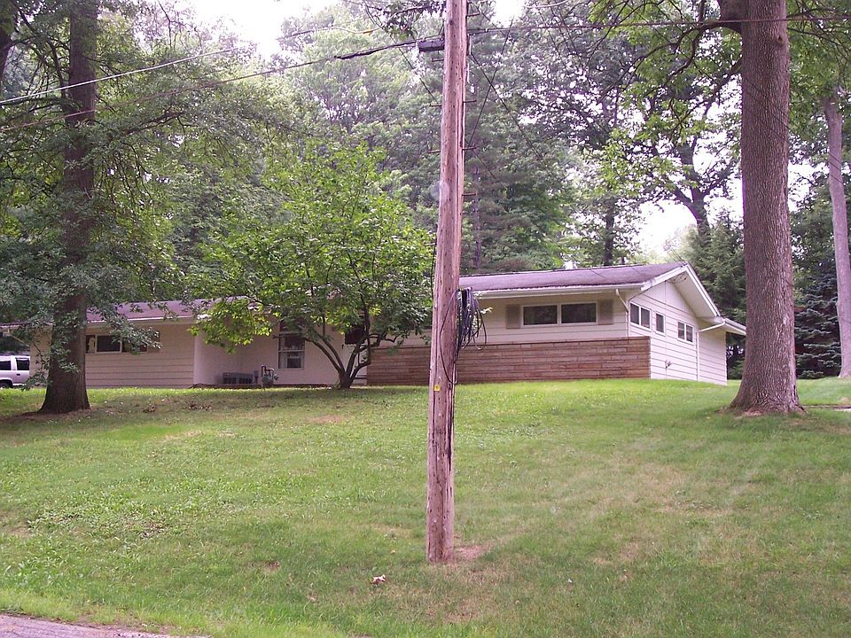 2nd image of 5854 Woodward Dr