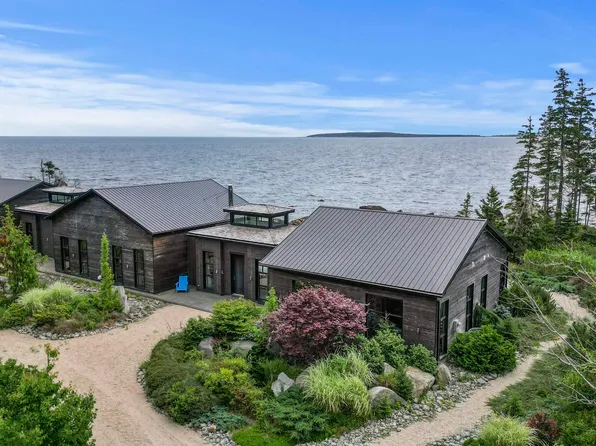 6999 Highway 3, Hunts Pt, NS B0T 1G0