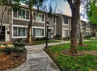 8466 El Arroyo Dr #28, Huntington Beach, CA 92647