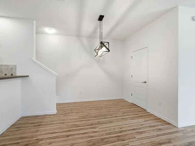 6119 Bartram Village Dr — Photo 8