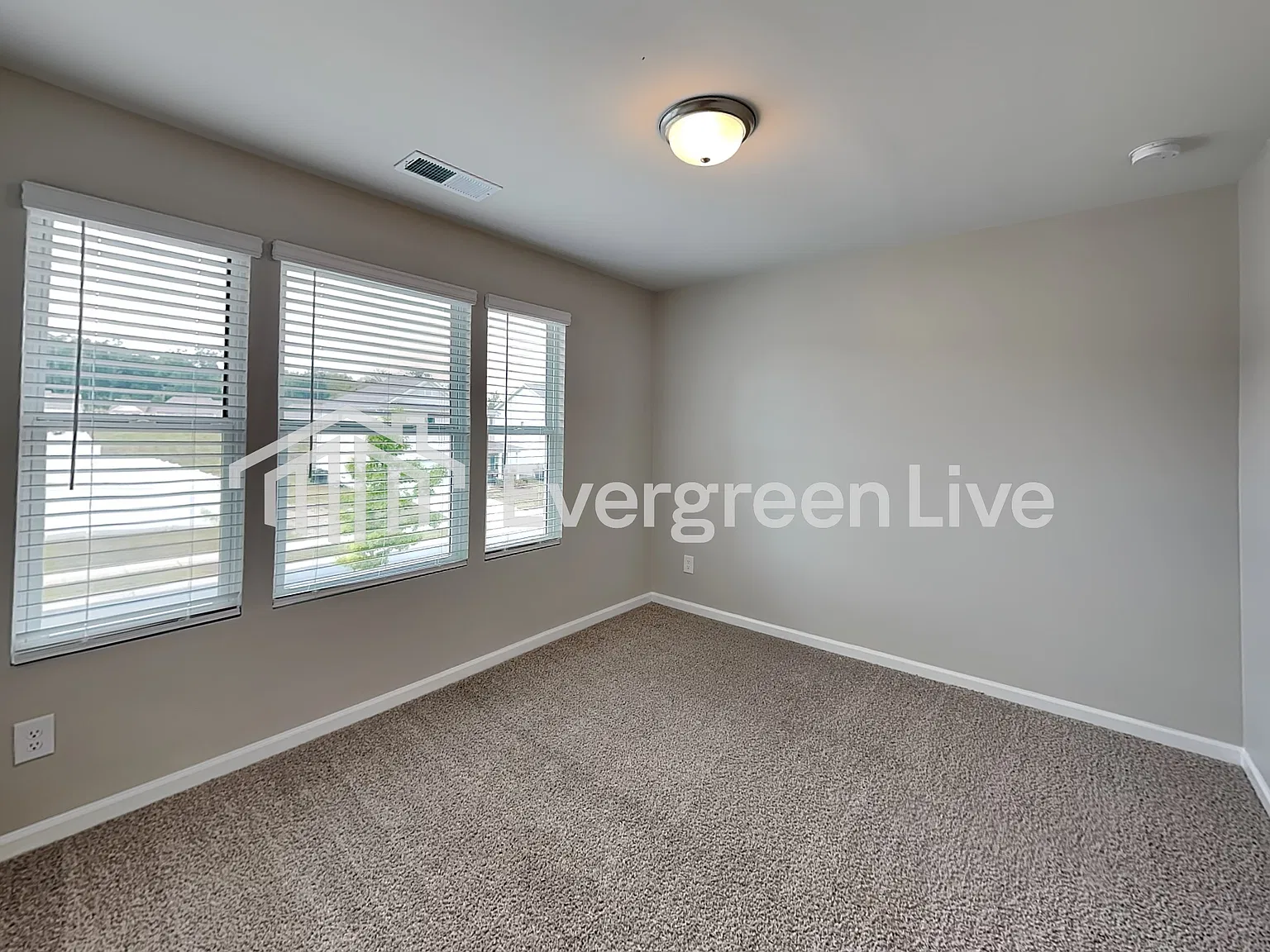 4 bed, 3.0 bath, 2180 sqft, $2,195 — Photo 4