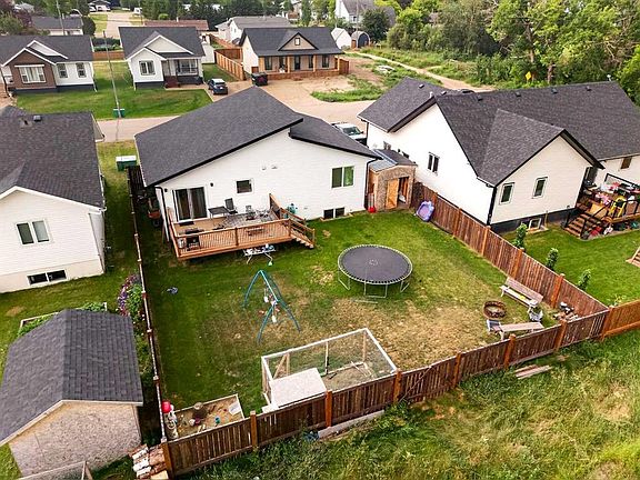 4th image of 10502 S 105th Ave