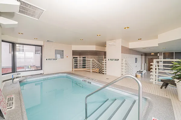 Sold by R New York | media 19