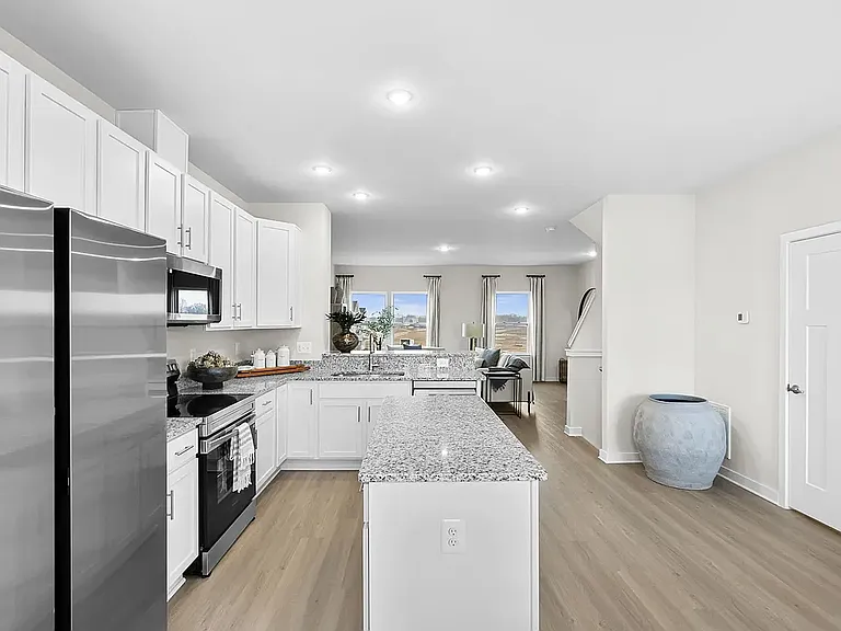 319 Huntwell West Blvd — Photo 10