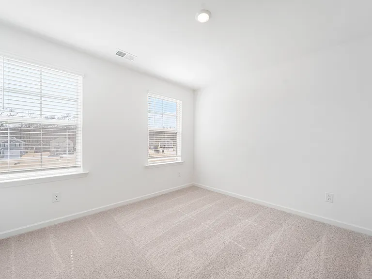 49 Elijah St — Photo 21