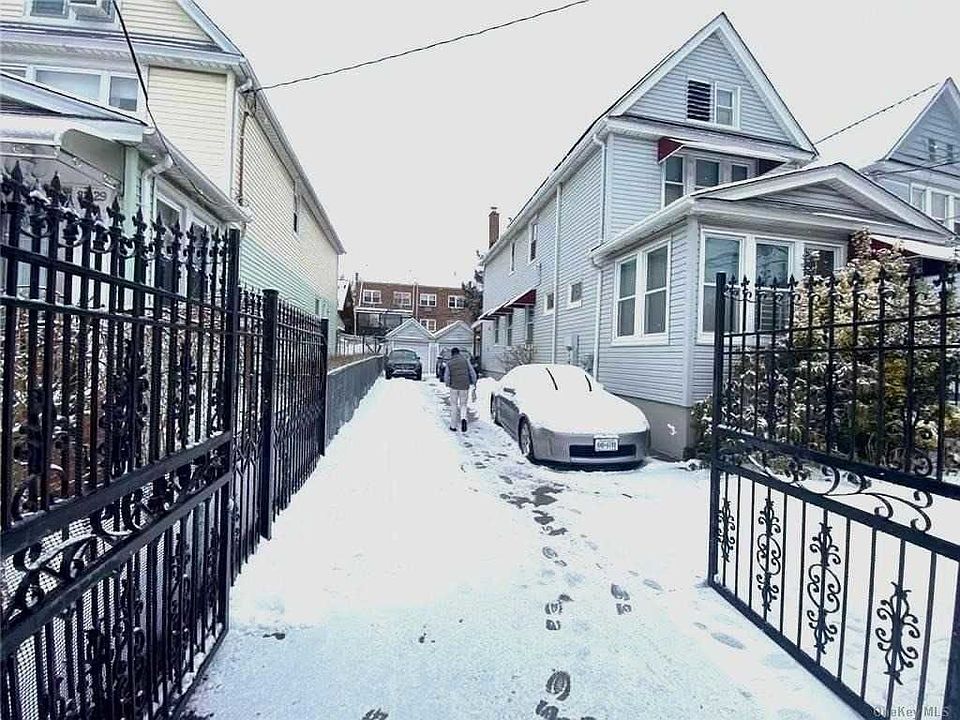1st image of 82 Saint James Ave #31