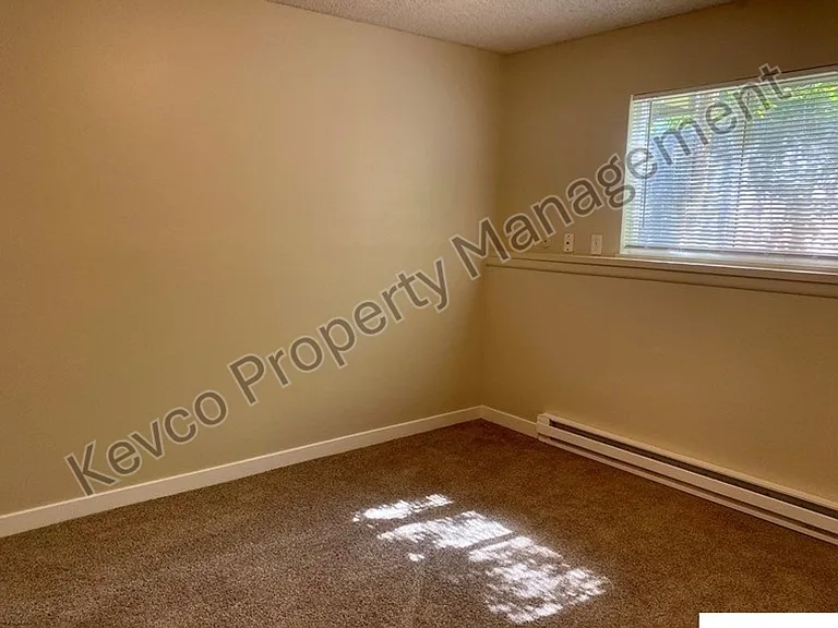 1812 Pecan St — Photo 18