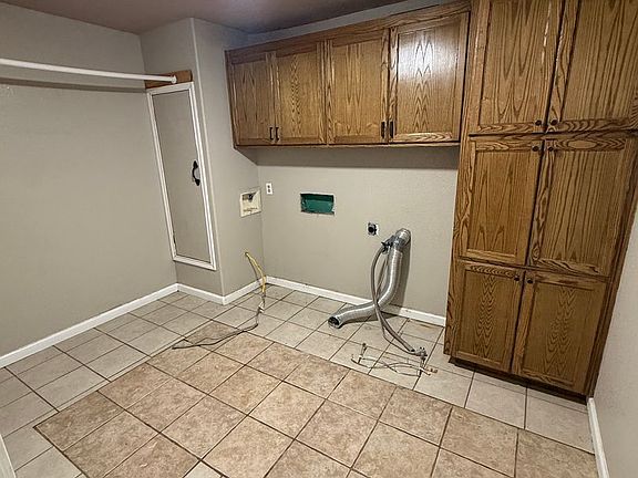5th image of 3628 Carpenter Rd