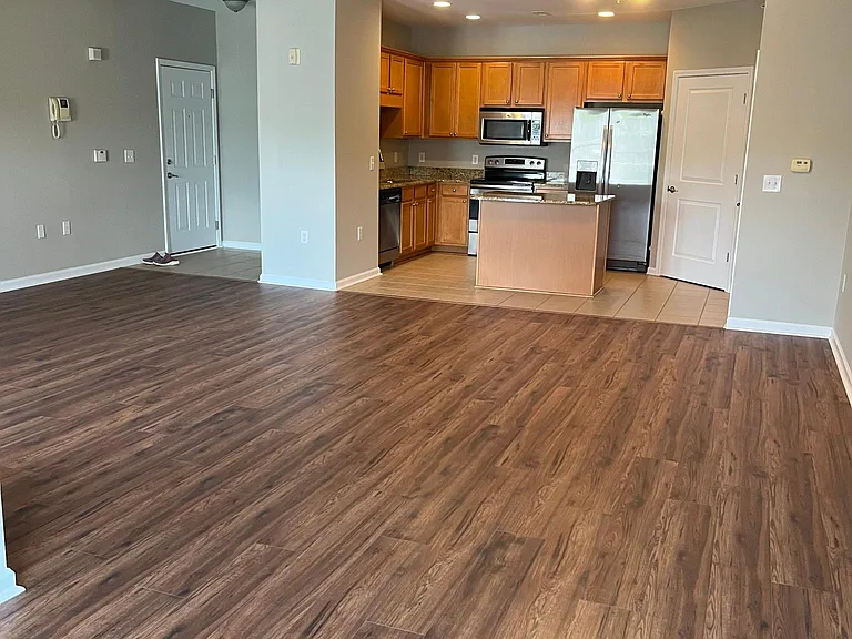 6815 Hanesbrook Cir #302 — Photo 3