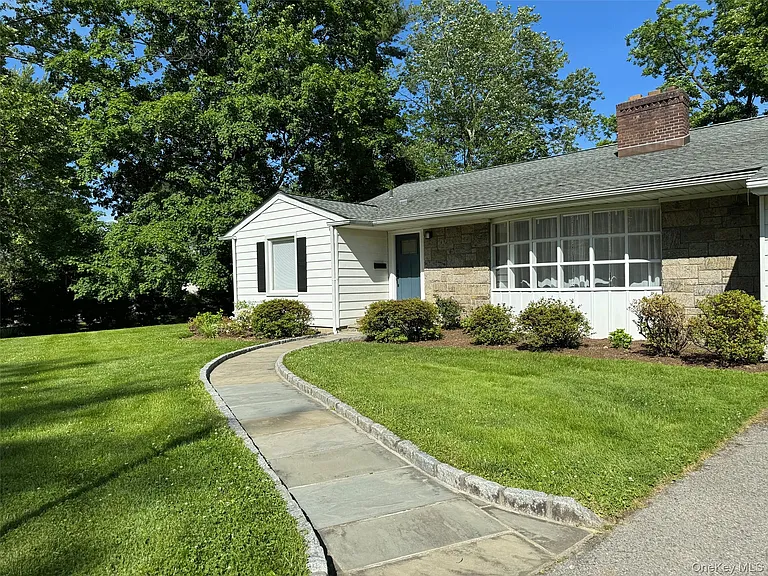 3 Stonewall Ln — Photo 1