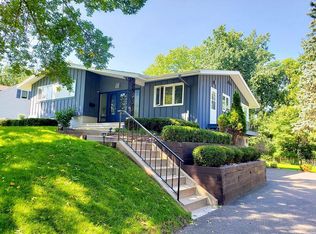 5124 Valley View Rd, Edina, MN 55436