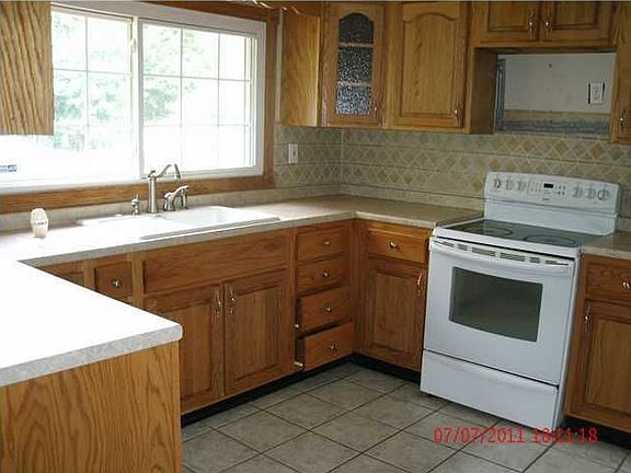 4th image of 5466 Longview Dr
