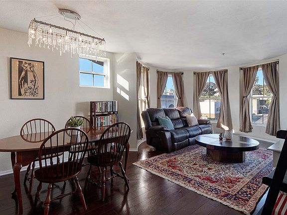 3rd image of 1970 Columbia St Unit 506