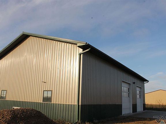 5th image of 47120 Homefield Pl