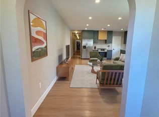 2953 S Bronson Ave, Los Angeles, CA 90018