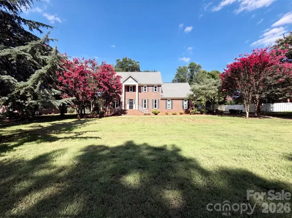 9020 Bartlett Rd, Mint Hill, NC 28227