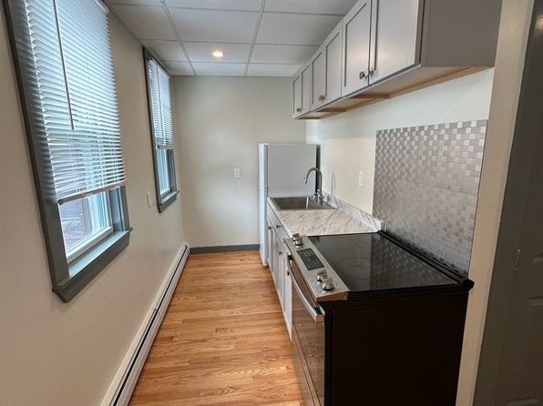 209-211 State St #209-8