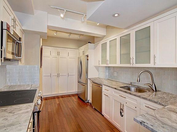 4th image of 2 Tudor City Pl APT 14FS