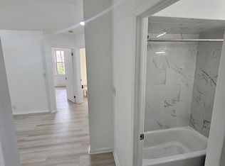 48 Highwood Ter, Weehawken, NJ 07086