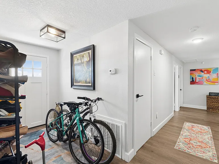273 Avalon Rd — Photo 26