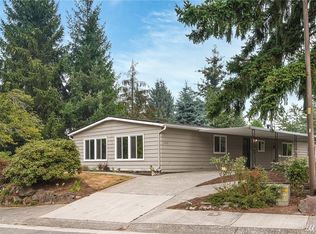 17230 Woodcrest Dr NE, Bothell, WA 98011