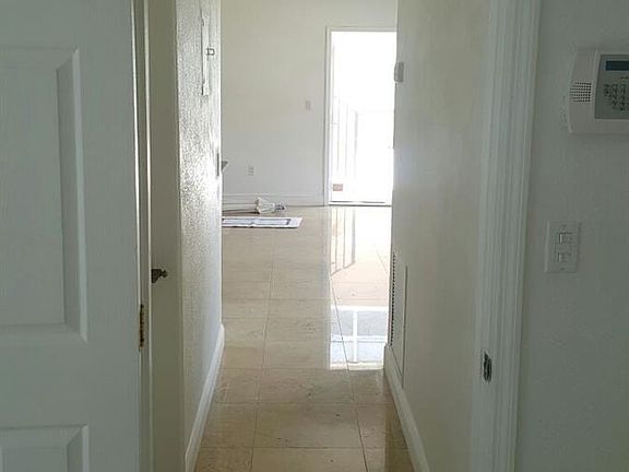 5th image of 1625 N Treasure Dr