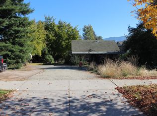 1883 SW Allen Creek Rd, Grants Pass, OR