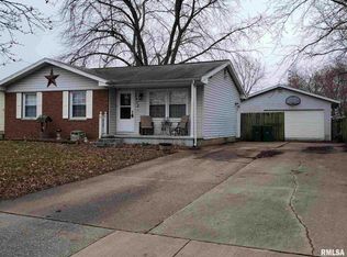 2912 Sherborn Rd, Springfield, IL 62702