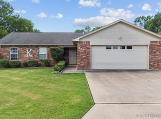 520 SE 13th Ct, Pryor, OK 74361