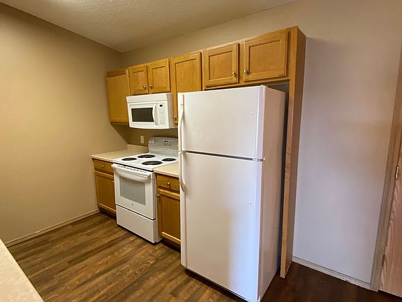 4th image of 3219 S Sycamore Ave APT 205