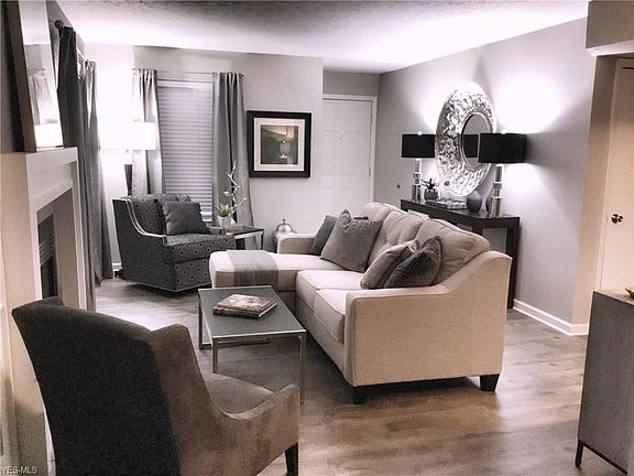 3rd image of 2301 Stoney Run Trl #2301