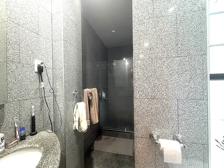 261 E 10th St #18 — Photo 8