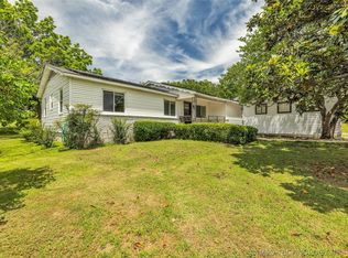 9311 Sahoma Lake Rd, Sapulpa, OK 74066