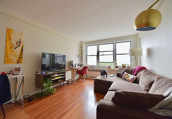 3rd image of 50 Bayard St APT 5