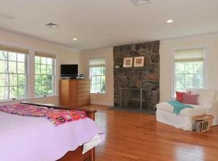 857 South St, Needham, MA 02492