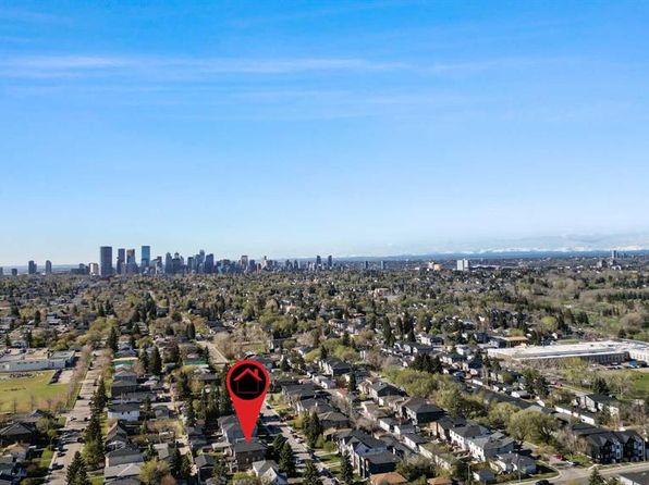 4014 W 1st St NW, Calgary, AB T2K 0X1