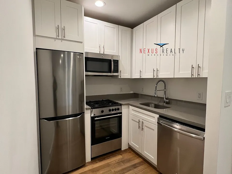 4511 Broadway #3B