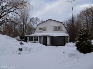 6427 S 88th Ave, New Era, MI 49446