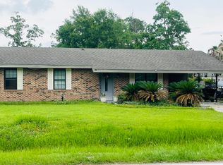 856 Saint Joseph St, Waveland, MS 39576