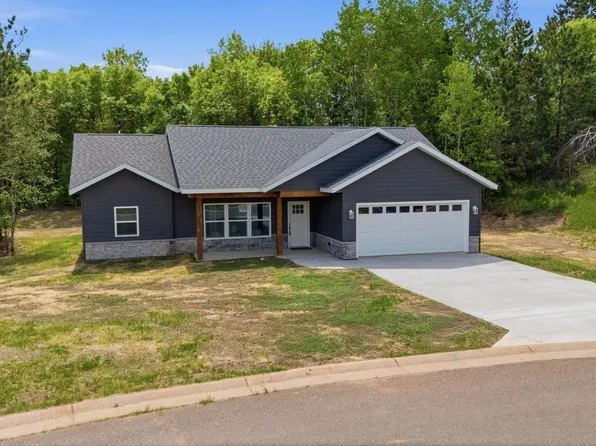 912 Carter Cir, Eveleth, MN 55734
