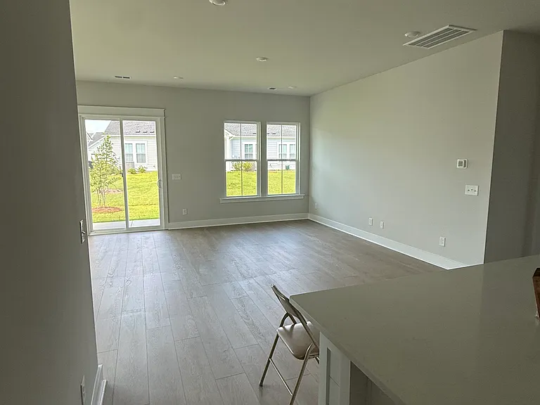 209 Citrus Dr — Photo 5