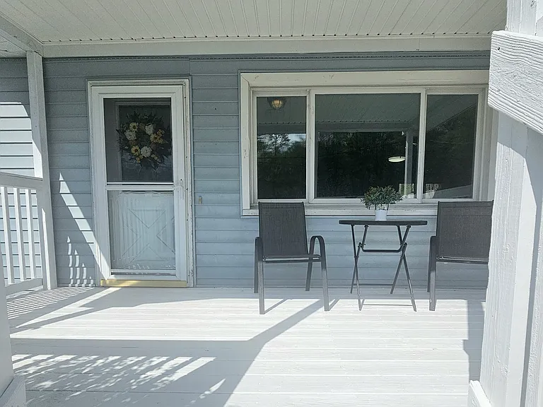 30 England Rd — Photo 3