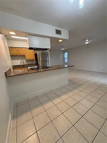318 Lake Marina Ave #209 — Photo 7