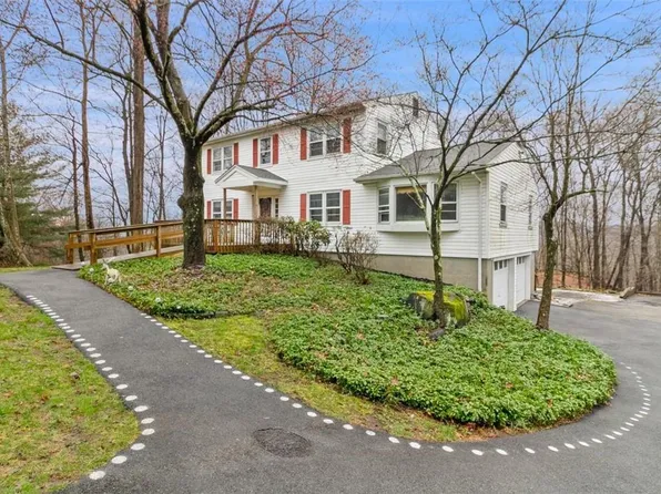 2 William Puckey Drive, Cortlandt Manor, NY 10567