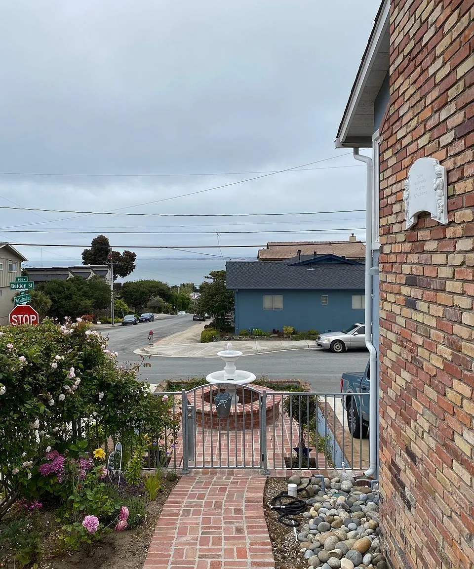 Studio, 312 sqft, $2,480 — Photo 4