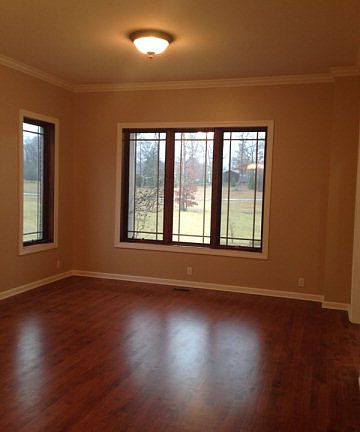 5th image of 360 Brotherton Dr