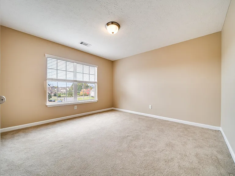 107 Havenwood Ct — Photo 35