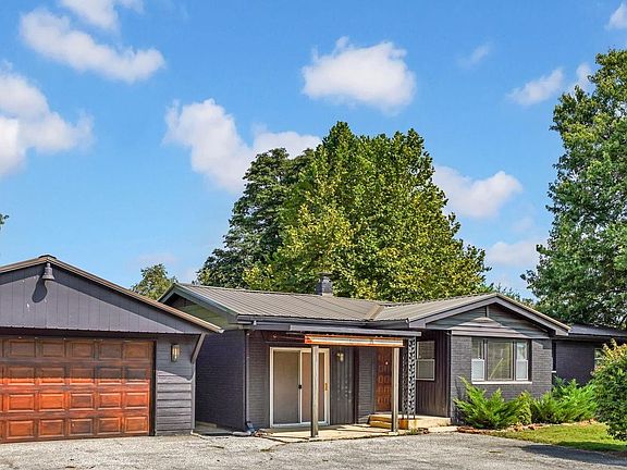 3rd image of 4030 W Fleener Ave