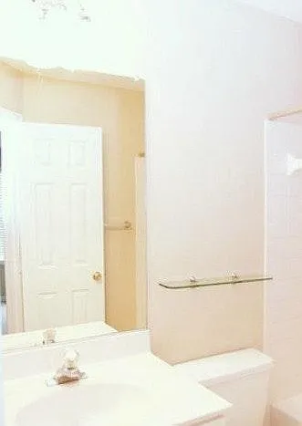 3rd level full bathroom