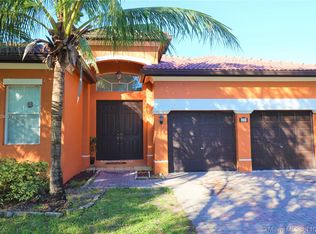8849 NW 178th St, Hialeah, FL 33018
